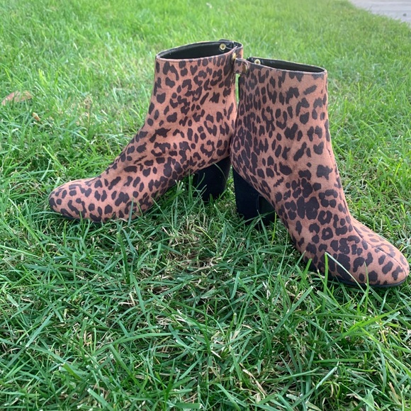 Steve Madden booties size 8 - Picture 2 of 12